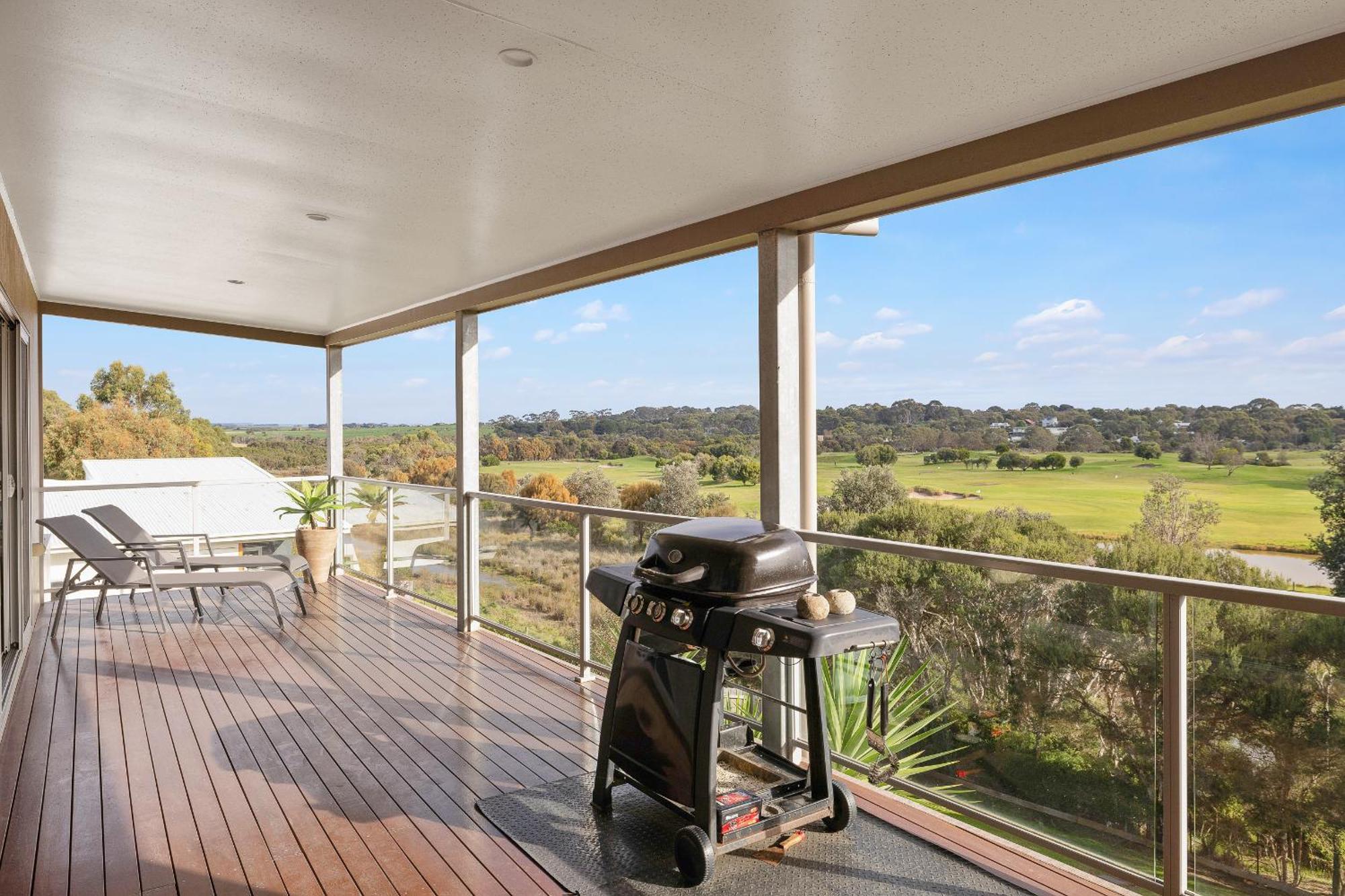 Saltwater Breeze Retreat Villa Cowes Exterior photo